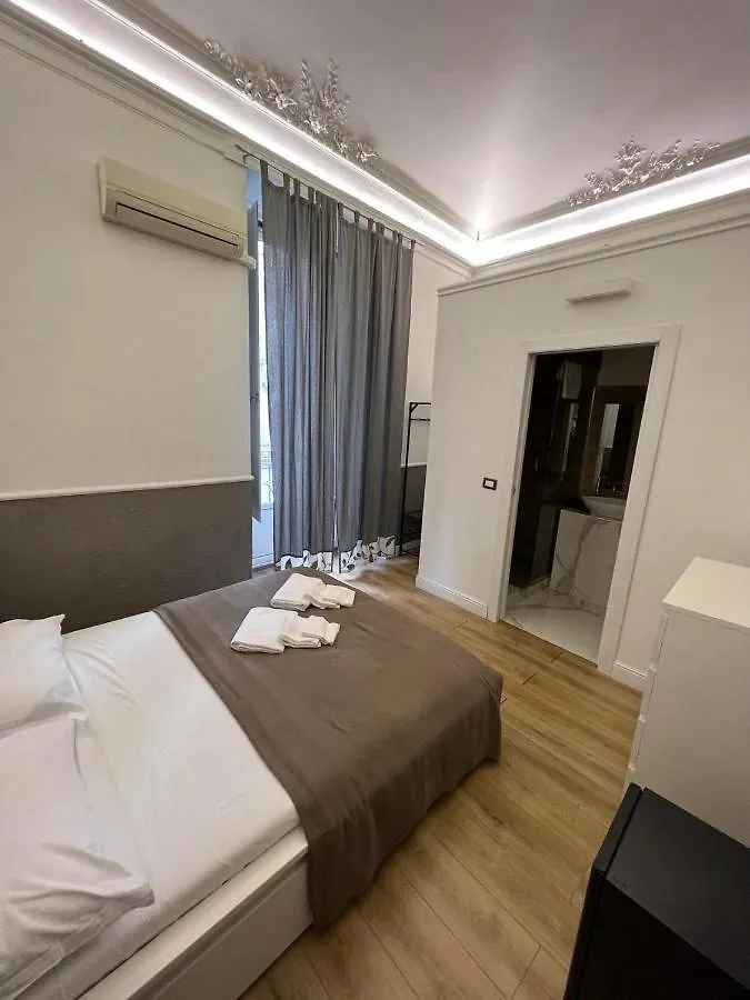Pensionat Etnea Room'S Catania Italien